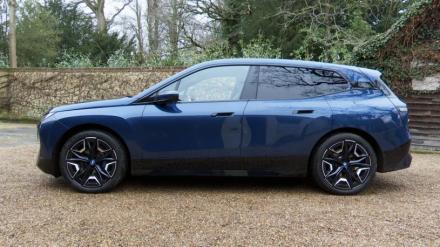 BMW Ix Estate 240kW xDr40 Sport 76.6kWh 5dr Autot Tech+/Sky/22kW