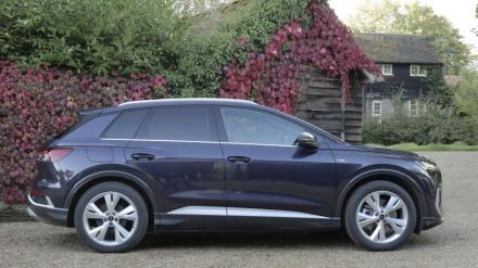 Audi Q4 E-tron Estate 125kW 35 55kWh Sport 5dr Auto [Leather/Tech Pro]