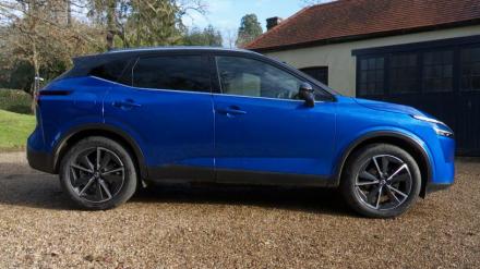 Nissan Qashqai Hatchback 1.3 DiG-T MH 158 N-Connecta 5dr 4WD Xtronic