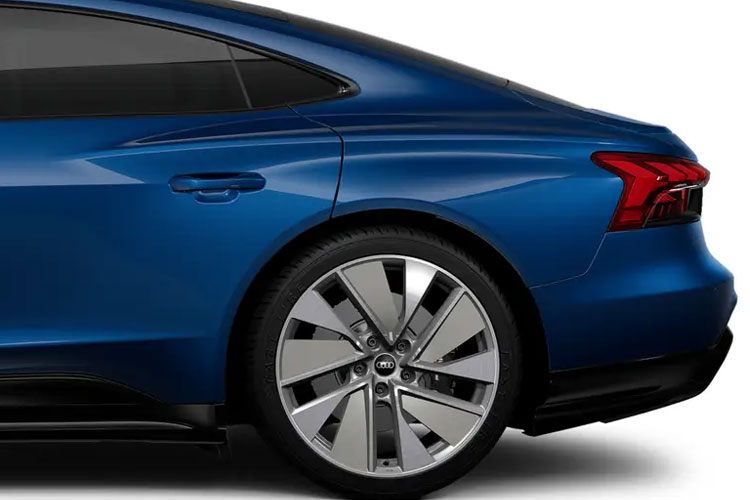 3454992 550kW 105kWh Performance Carbon Vorsprung 4dr Auto