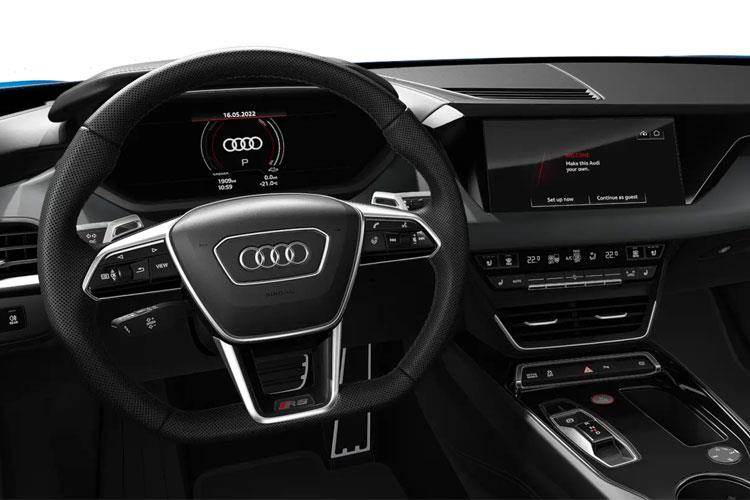 3417827 550kW 105kWh Performance 4dr Auto