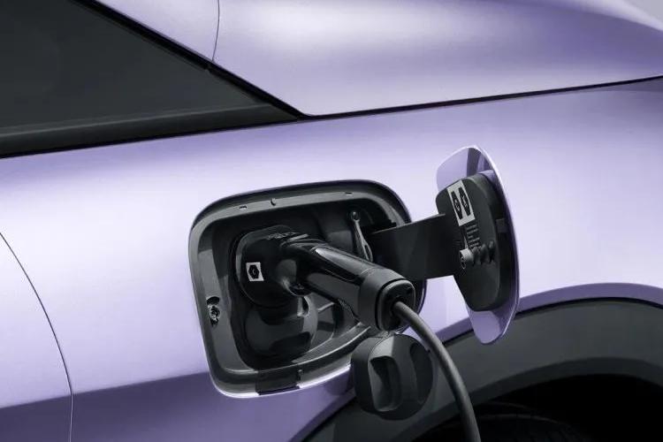 3440373 150kW Comfort 60.4kWh Auto