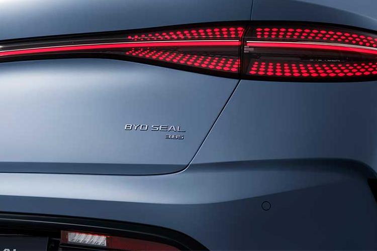 3398581 230kW Design 83kWh 4dr Auto