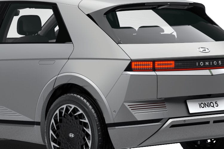 1887919 125kW SE Connect 58 kWh 5dr Auto