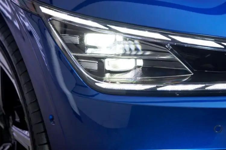 3445309 125kW Air SR 63kWh 5dr Auto