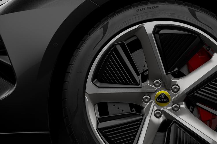 3459843 675kW 900 Sport Carbon 102kWh 4dr Auto