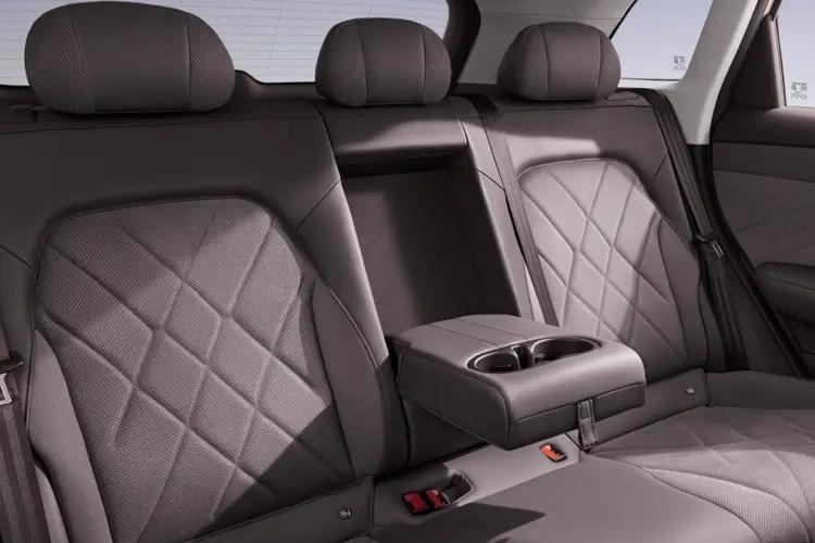 3452810 180kW Trophy EV Long Range 77kWh 5dr Auto