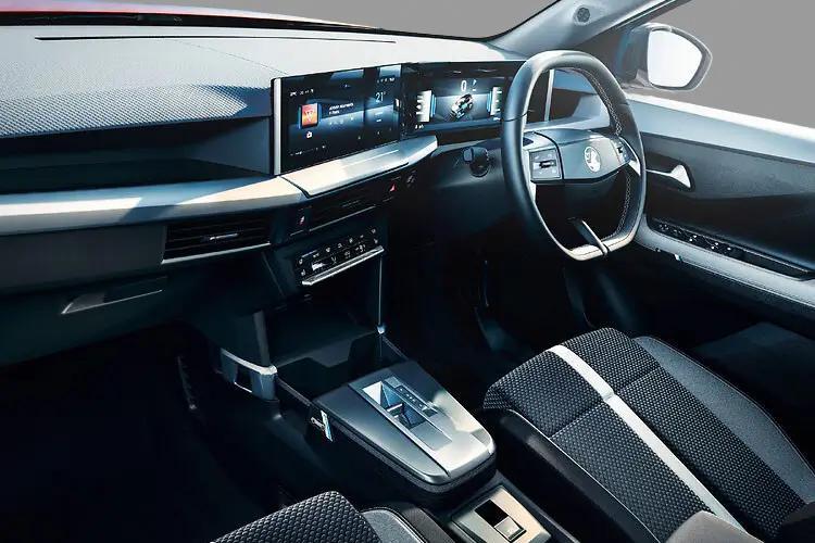 3452348 83kW Ultimate 44kWh 5dr Auto