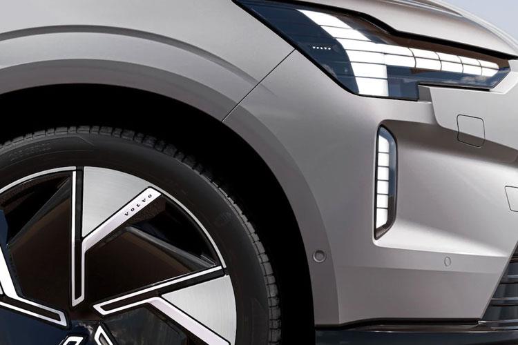 3456543 205kW Single Motor Plus 104kWh 5dr Auto