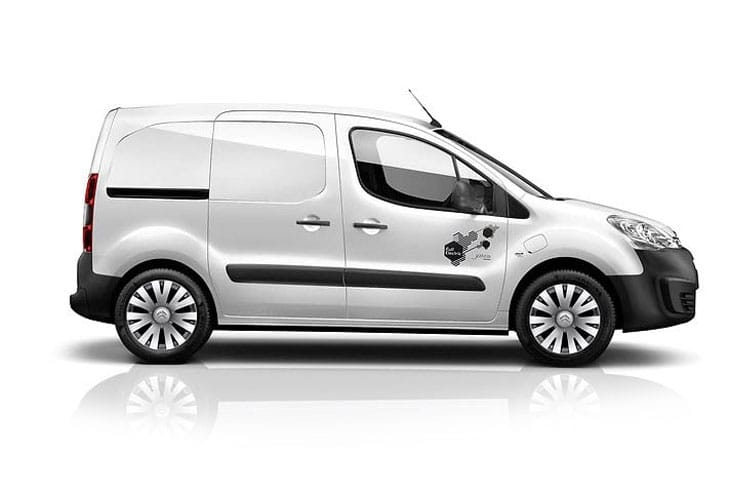 3442933 100kW 50kWh 800kg Van Enterprise Auto