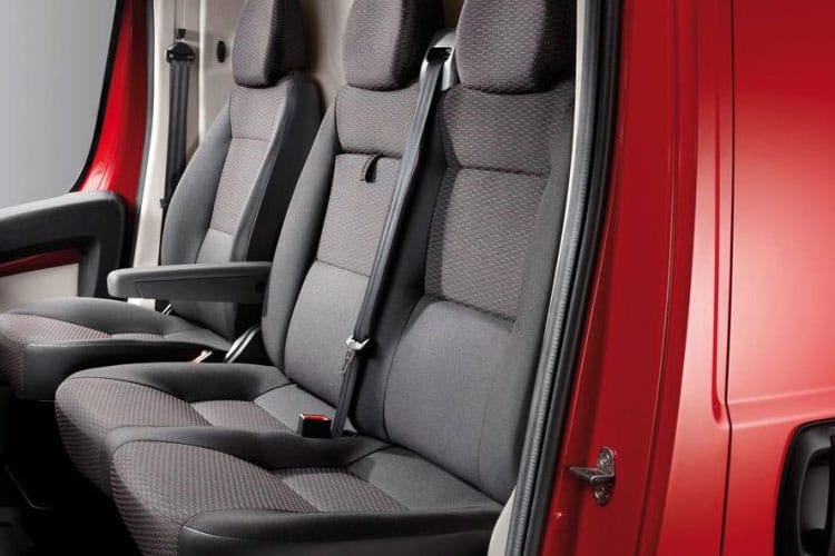 3472936 2.2 BlueHDi 140 H1 Van Enterprise