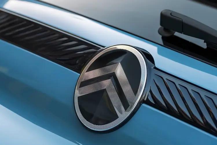 3472948 83kW 44kWh Standard Range Van Plus Auto