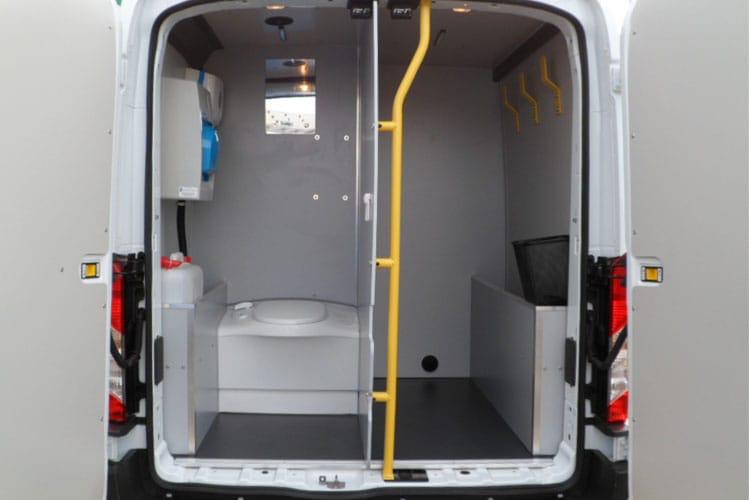 3473282 2.0 EcoBlue 122ps Active FlexCab Van Auto