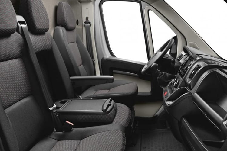 3438305 205kW 110kWh H2 Van Professional Auto [22kW]