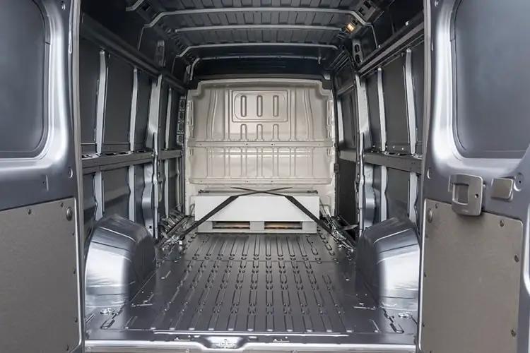 3474103 2.2 Turbo D 140 H2 Van Pro